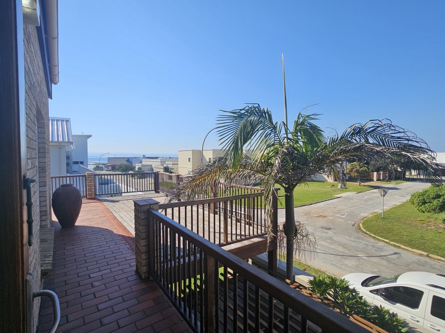 5 Bedroom Property for Sale in Ferreira Town Eastern Cape
